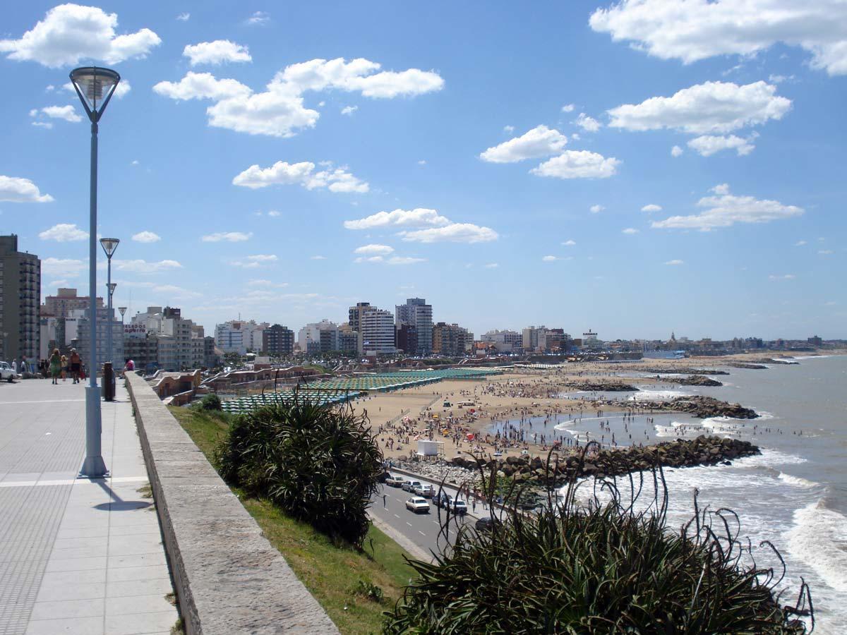 Hostel La Perla Mar del Plata Exterior photo